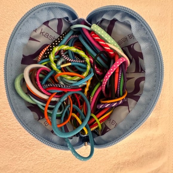 Hair Ties and Scrunchies NWOT - Picture 5 of 5